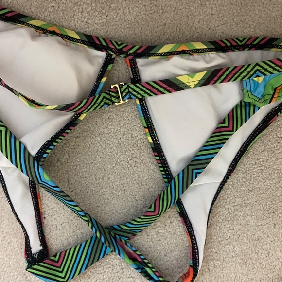 Bikinis Galore Bundle! - Picture 3 of 16